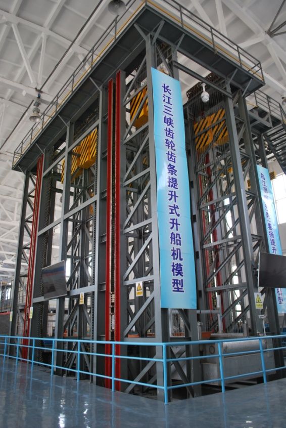 三峽升船機(jī)模型 宋天浩攝