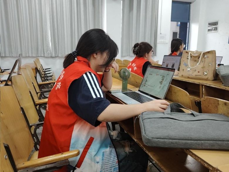  普愛·薪火相傳暑期社會實踐隊赴丹江口石鼓鎮支教 ——十三日同行，點亮知識微光