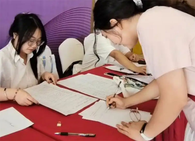 300名大學生來株“就業游”